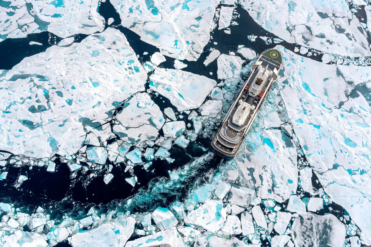 Expedition vessel